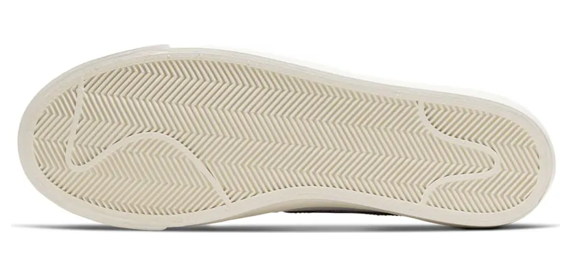 nike-blazer CI6377-101