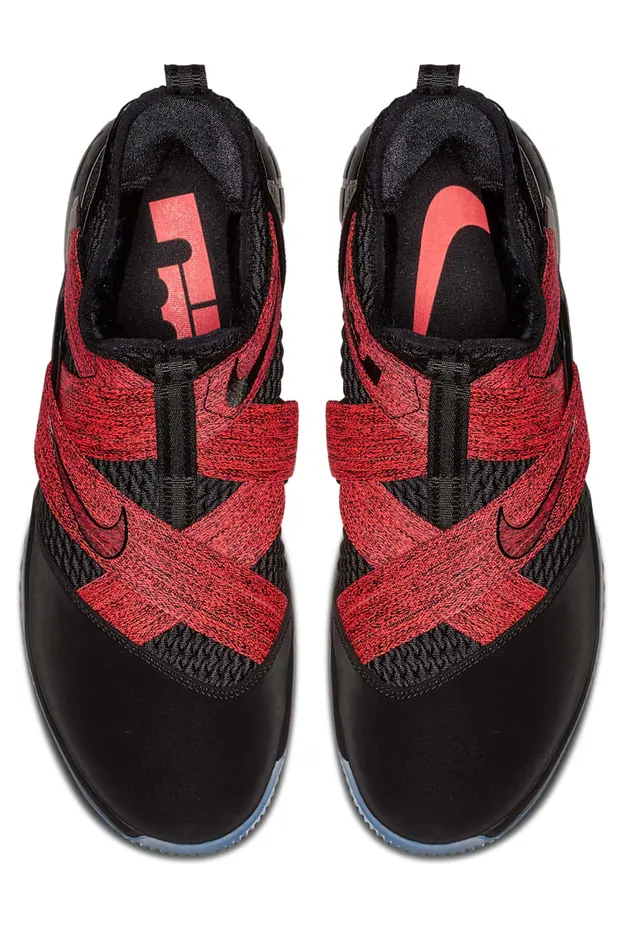 nike-lebron AO2609-003