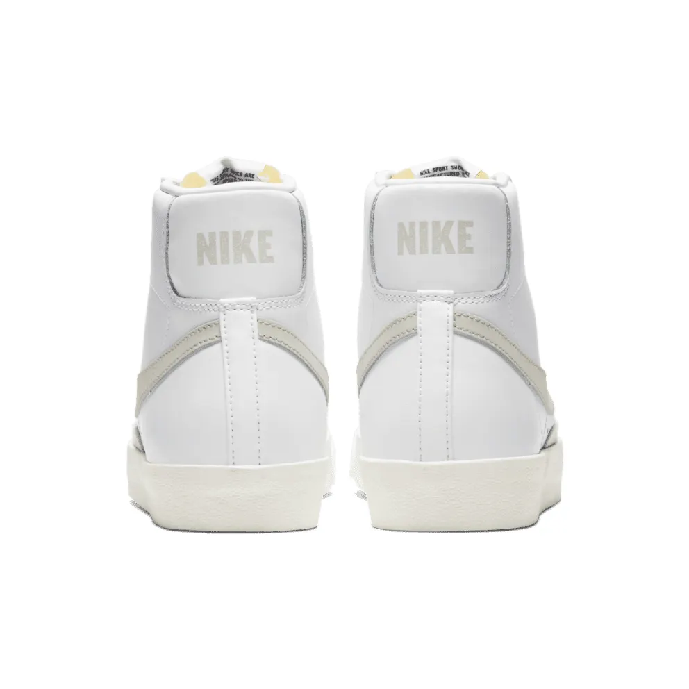Nike Blazer Mid ’77 Vintage White White/Sail/Light Bone (BQ6806-106)