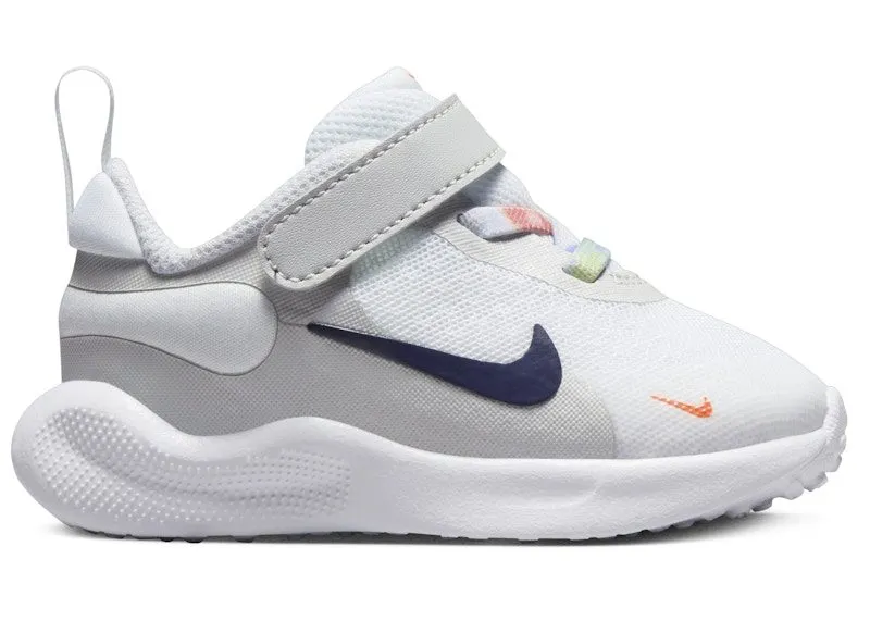 Nike Revolution 7 SE White Photon Dust Vapor Green Midnight Navy (FN4990-100)