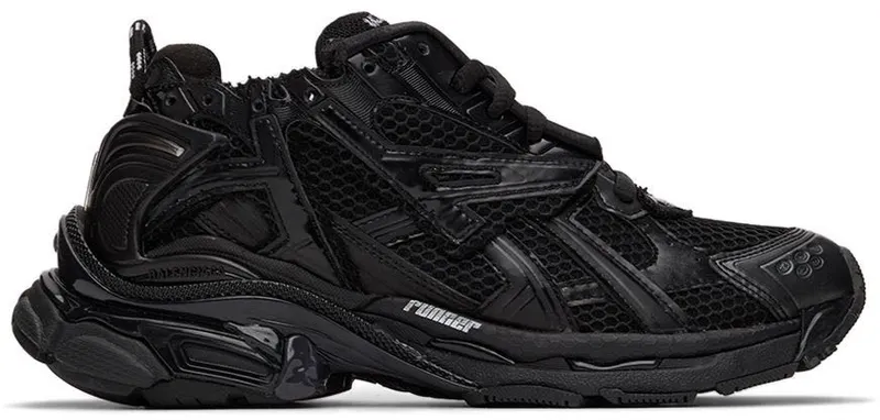 Balenciaga Black Monocolor Runner (656063 W3RA1)