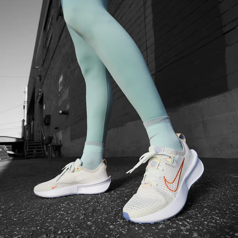 Nike Interact Run Light Bone Sail Ice Peach Bright Mandarin (FD2292-001)