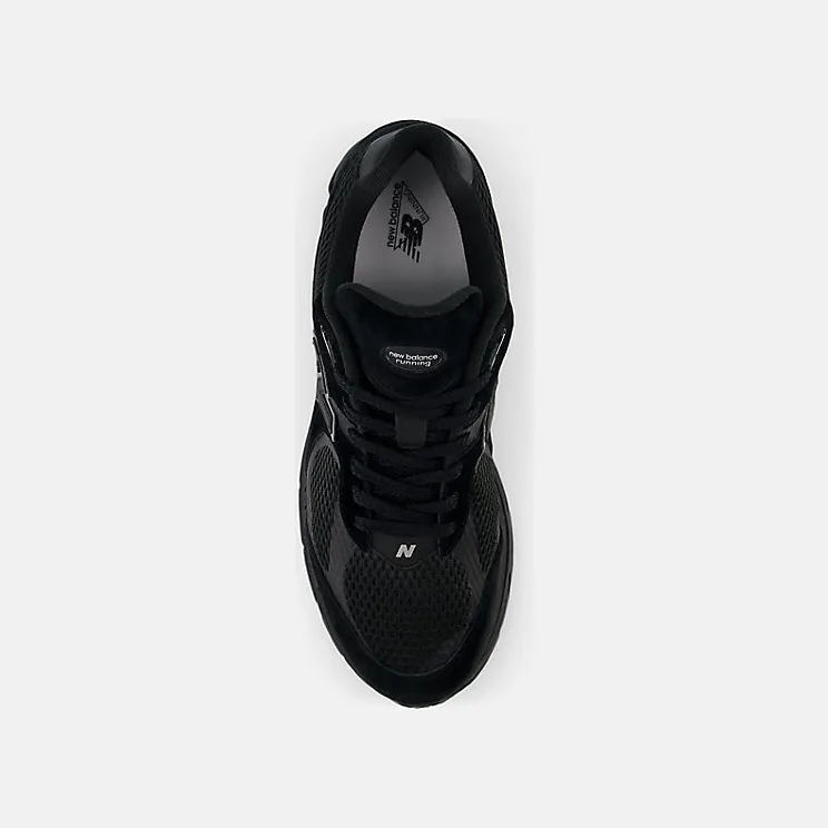 new-balance-2002r M2002WB
