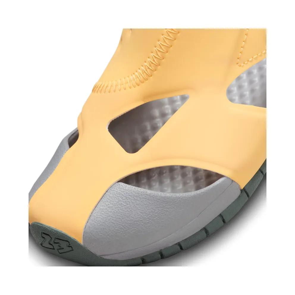 Jordan Flare Topaz Gold Tech Grey Light Graphite Cement Grey (CI7849-700)