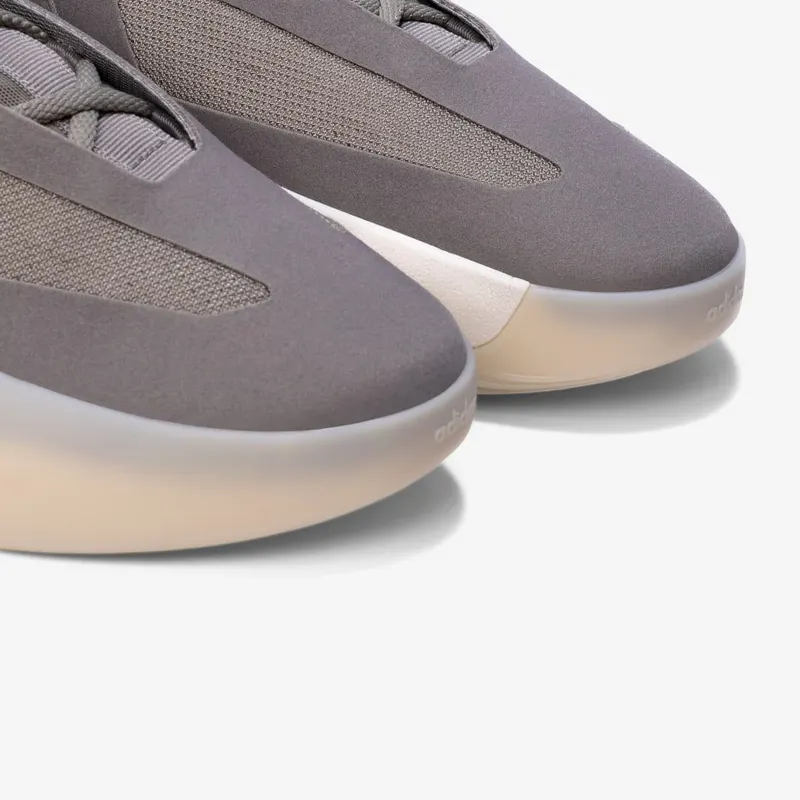 Adidas Fear of God Athletics II Hoge Basketball Shoes Putty Beige / Putty Beige / Putty Beige (JQ8483)
