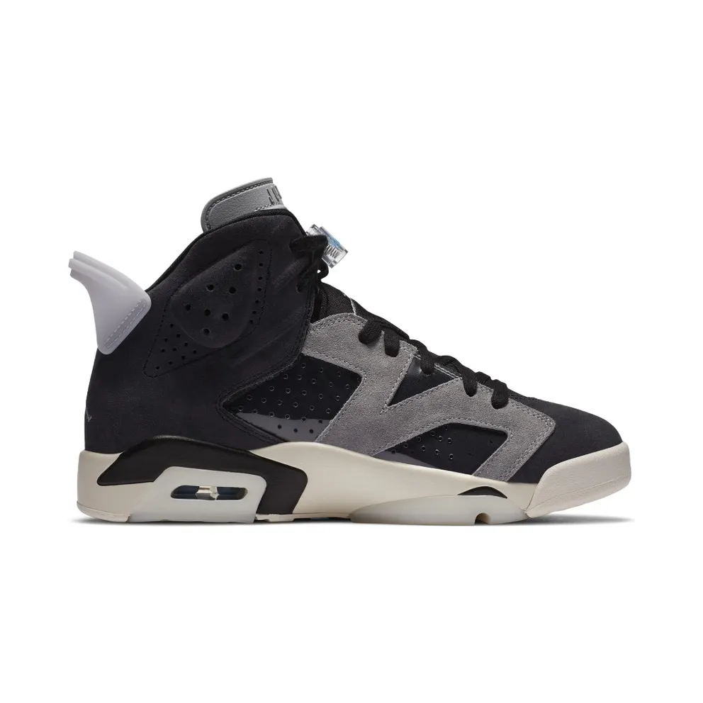 Jordan 6 Retro Tech Chrome (W) Black/Light Smoke Grey-Sail-Chrome (CK6635-001)