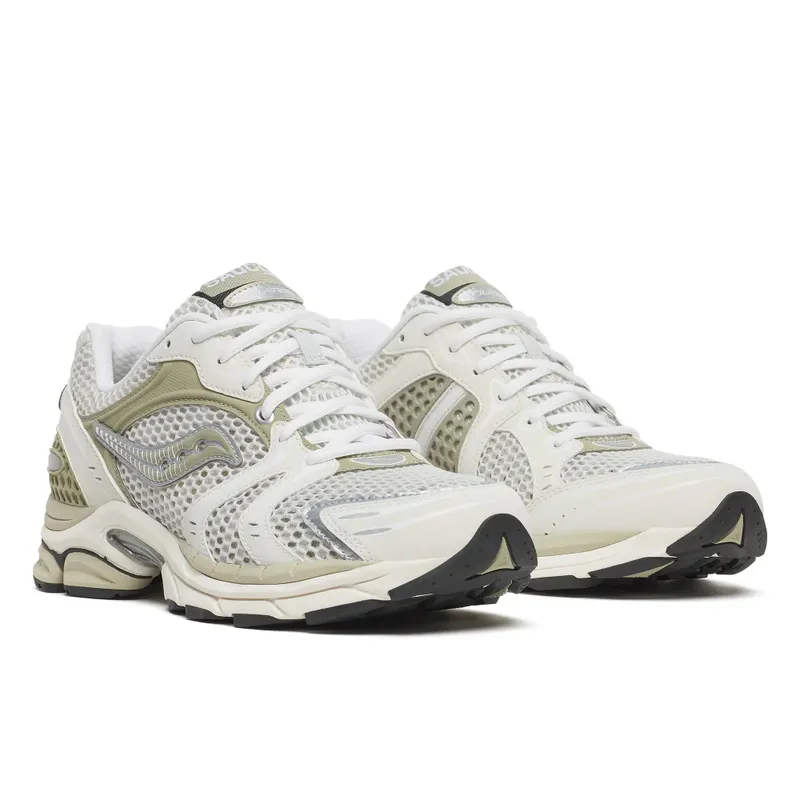 SAUCONY ProGrid Triumph 4 “White Onyx / Elm” (S70704-27)