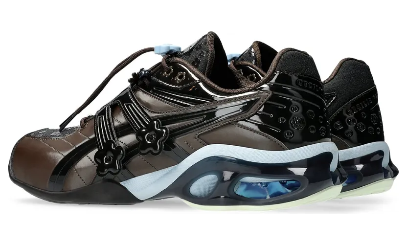 Cecilie Bahnsen x ASICS GEL-Kinetic FR “Black Coffee” komt 12 september (4)