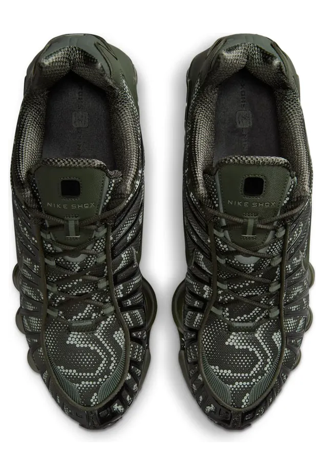 nike-shox IM4687-001