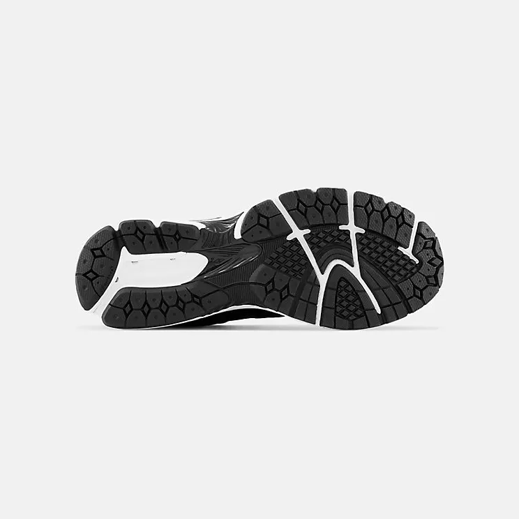 new-balance-2002r M2002RBK