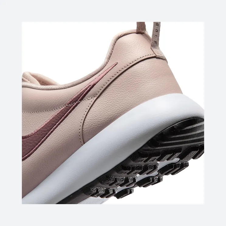 nike-roshe HV4697-600