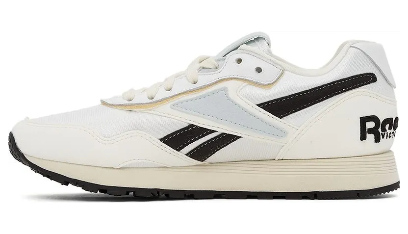 reebok-sneaker H02605