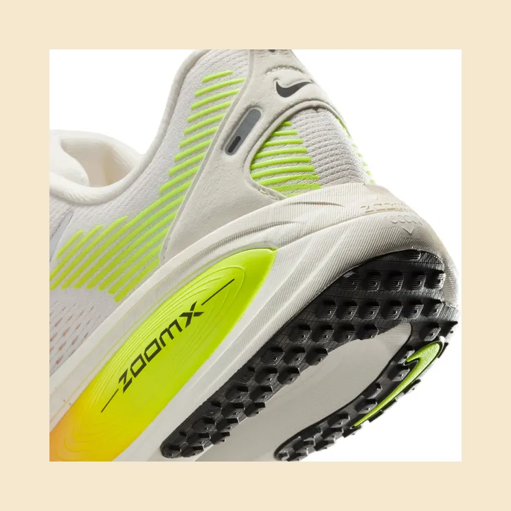 nike-vomero-18 HM6804-002