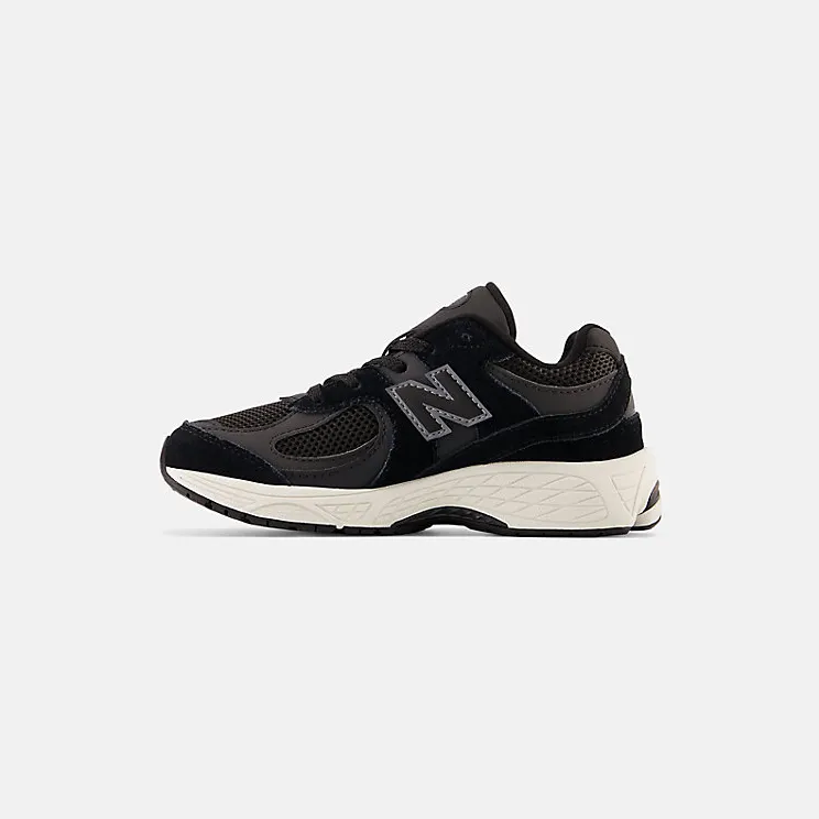 new-balance-2002 PC2002BK