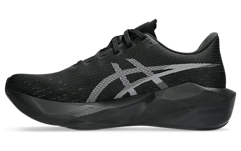 asics-novablast 1011C243-002