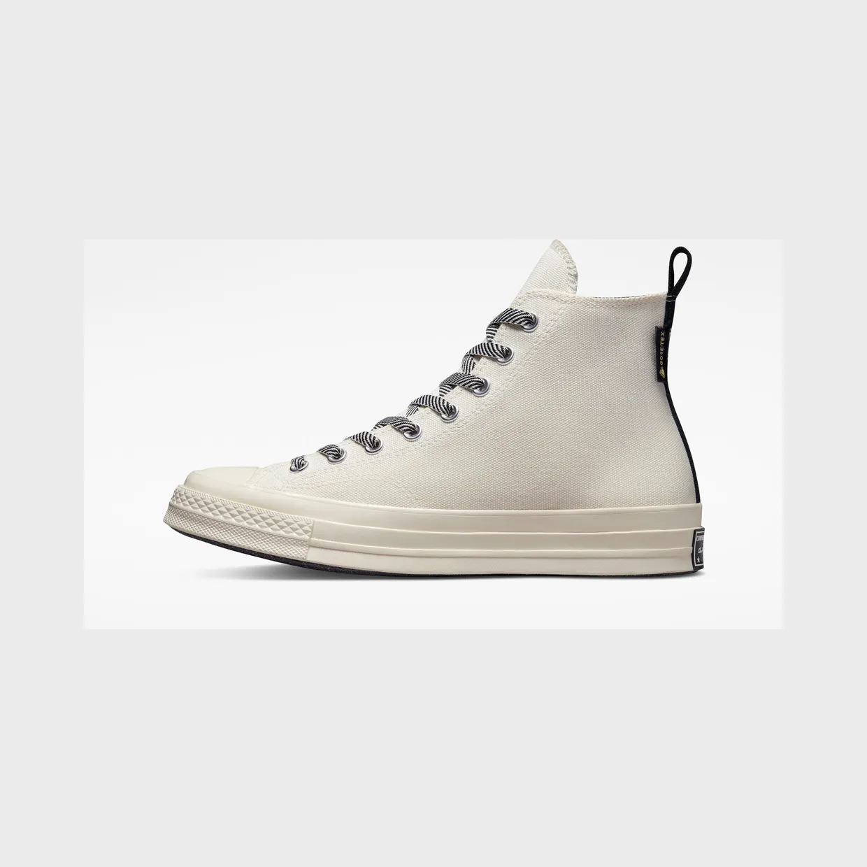 converse-sneaker A01386C
