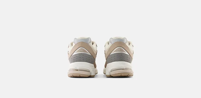 New Balance 2002R “Driftwood” (M2002RSI)