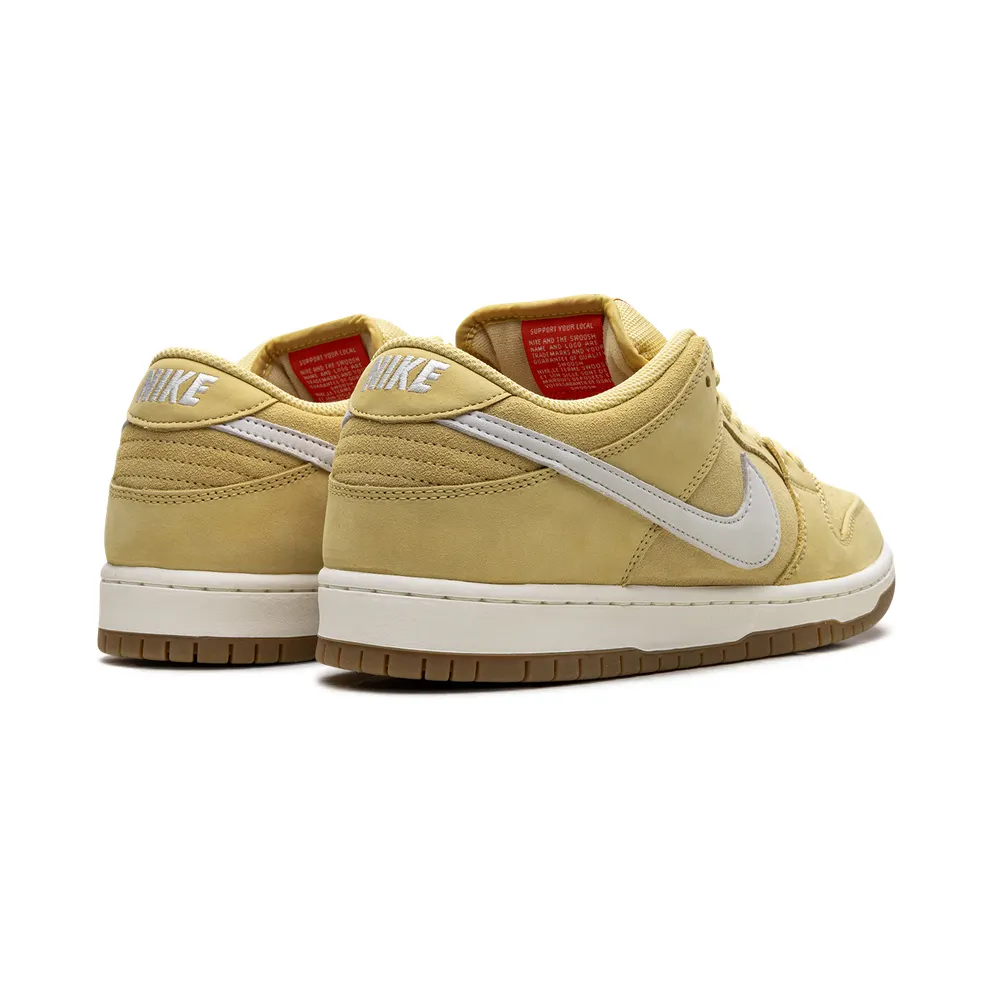 Nike SB Dunk Low “Saturn Gold” (FJ1674-700)