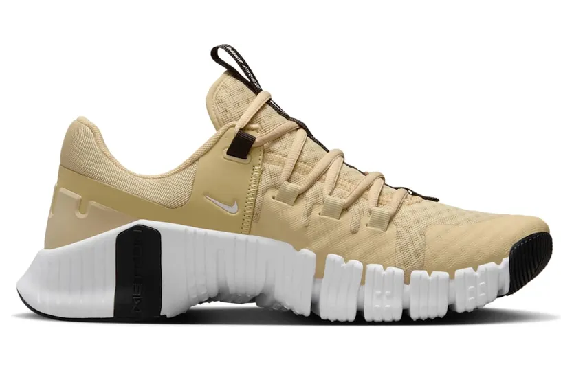 nike-metcon FN6616-701