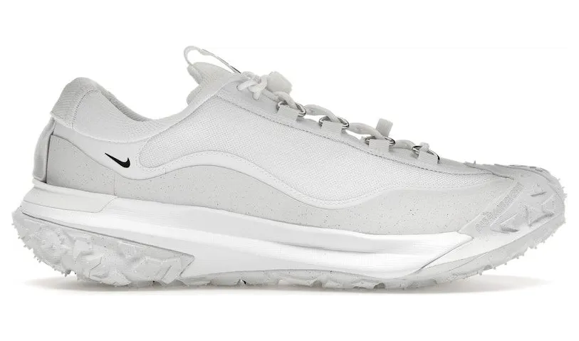 nike-acg FZ3311-100