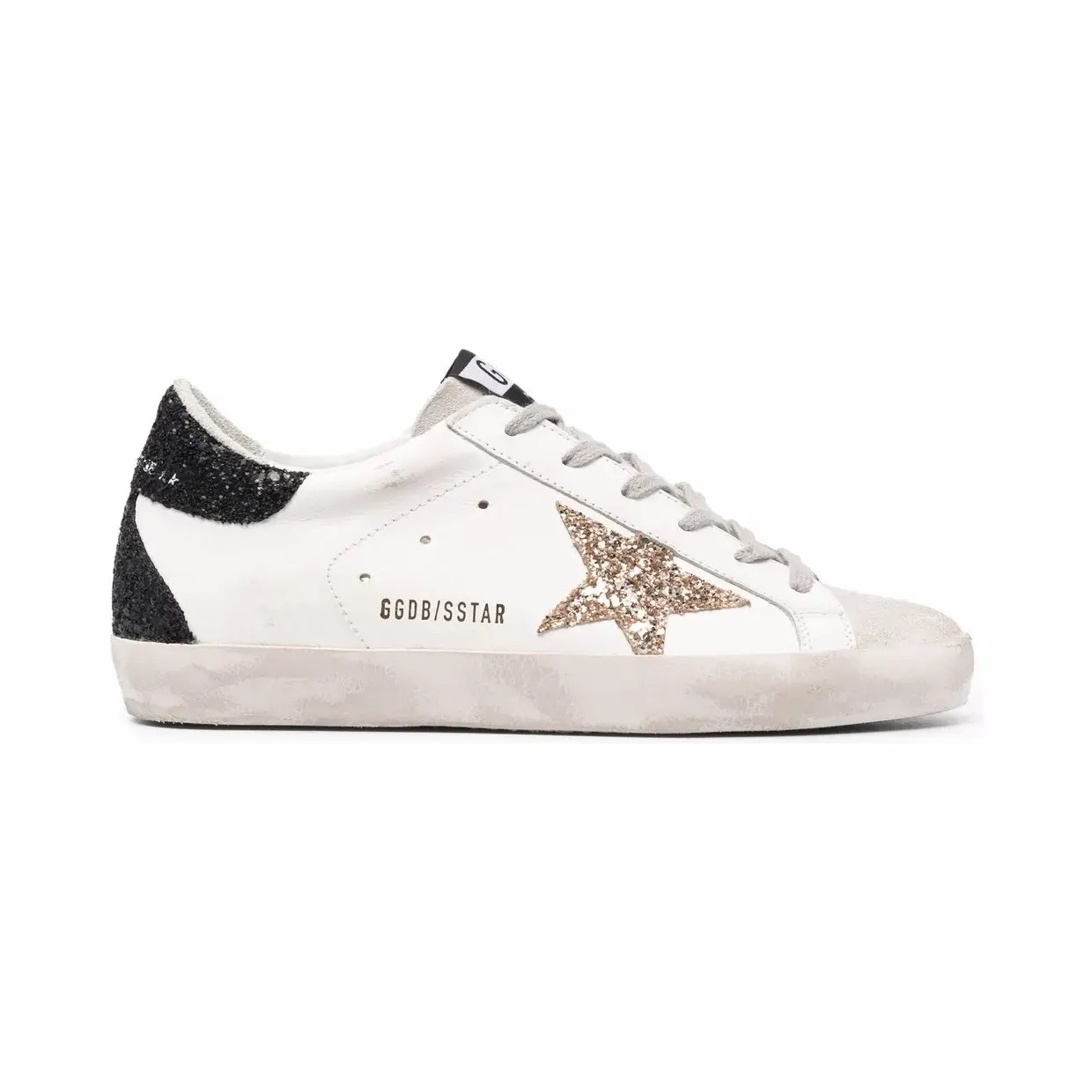 Golden Goose Super-Star aus Nappaleder mit goldfarbenem Glitter-Stern und schwarzer Glitter-Fersenlasche “White” (GWF00102F000959)