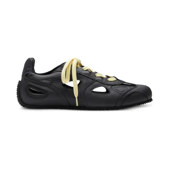 Axel Arigato Slow Ballet leren met uitgesneden details “Black” (F4076002)