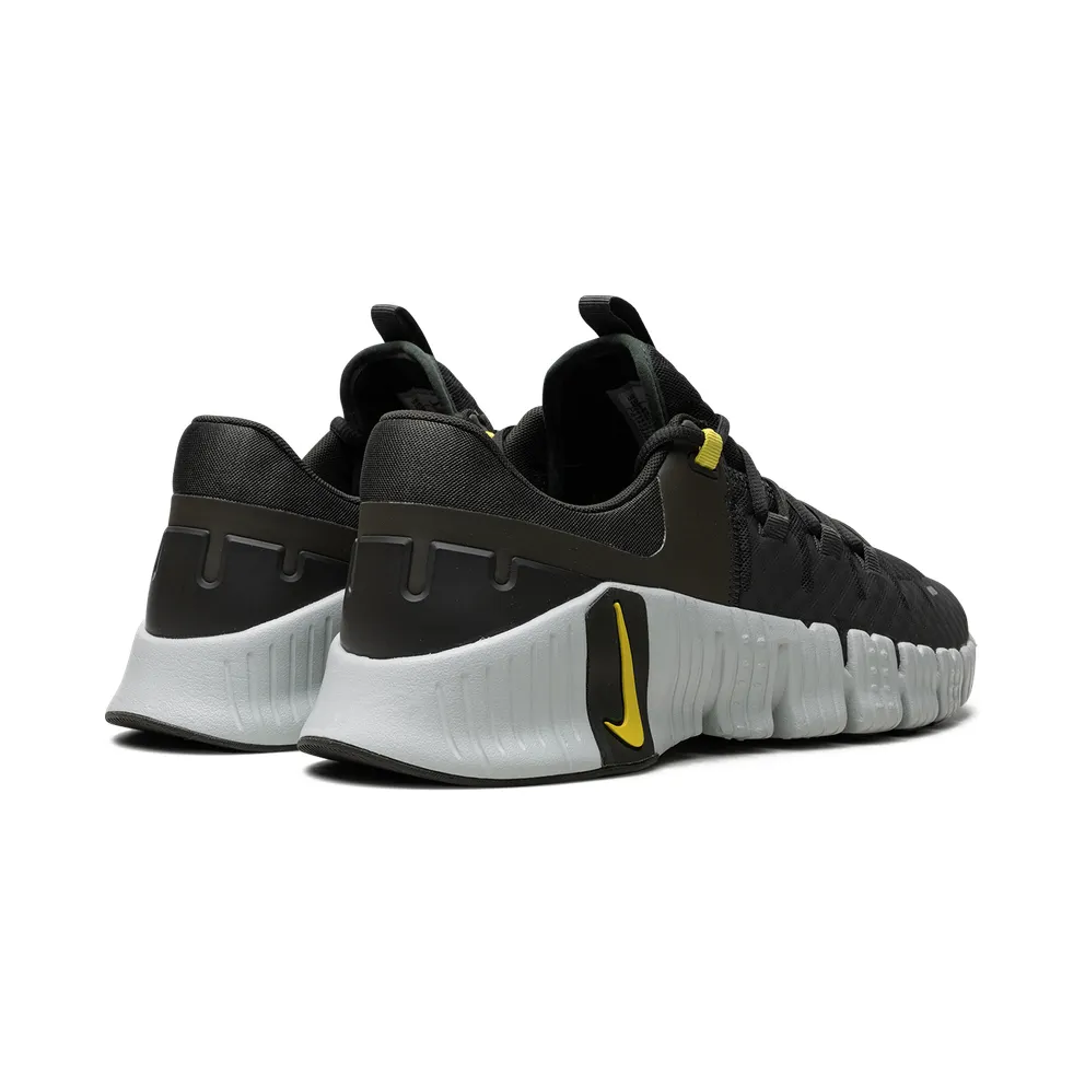 Nike Free Metcon 5 “Sequoia” (DV3949-300)