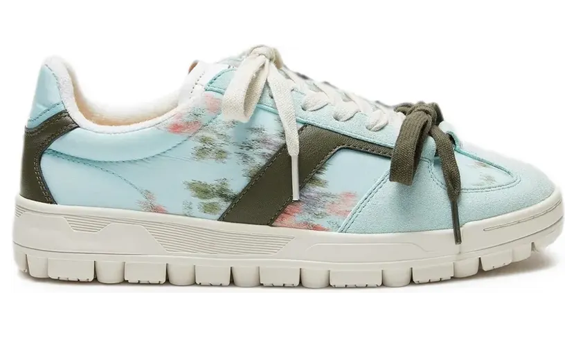 Lili Curia Colette “Blue” (LC62026)