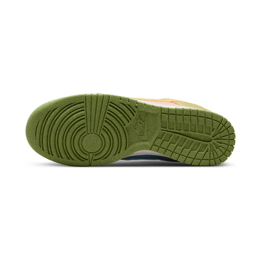 Nike Dunk Low “Sun Club” (DM0583-800)