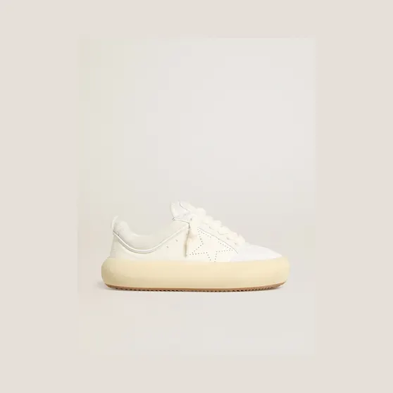 Golden Goose Space-Star Cube In White Leather With Perforated Star (GWF00807.F007094.10359)