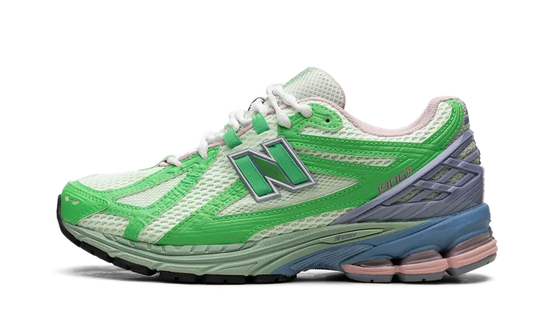 New Balance 1906R “Green Astral Purple” (M1906RVA)