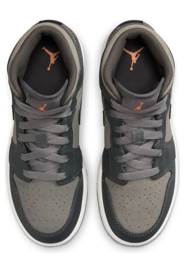 air-jordan-1 FQ8341-017