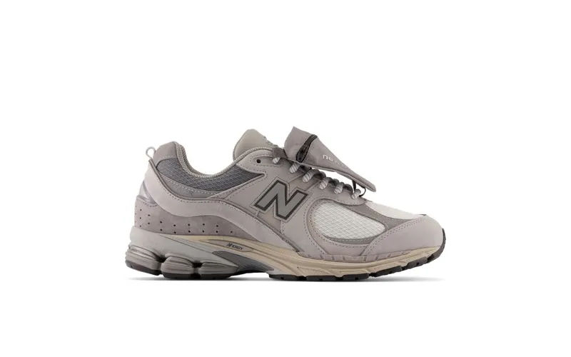 New Balance 2002R “Grey Pocket” (M2002RVC)