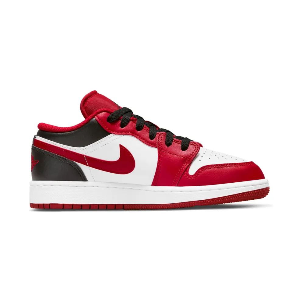Jordan 1 Low Bulls – GS “Black / Red / White” (553560-163)