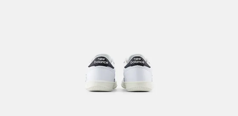 NEW BALANCE T500 Lace “BLACK / NB WHITE” (PST500CA)