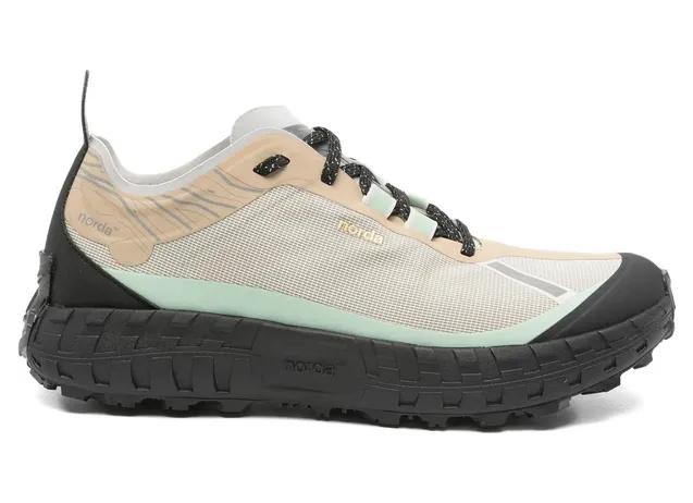 Norda 001A “Neutrals/Green” (001AM ATRAL)