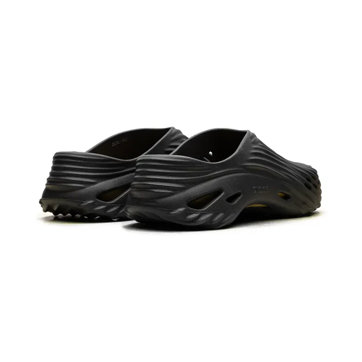 crocs-echo-wave 210521-0LD