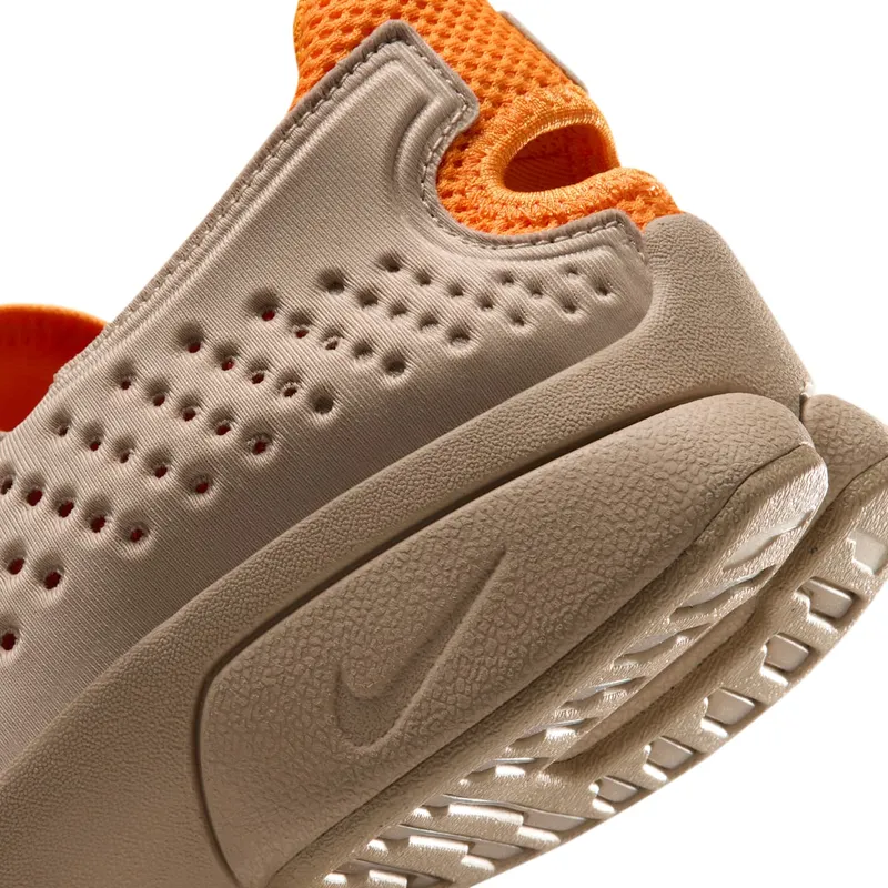 nike-rift IQ8006-201
