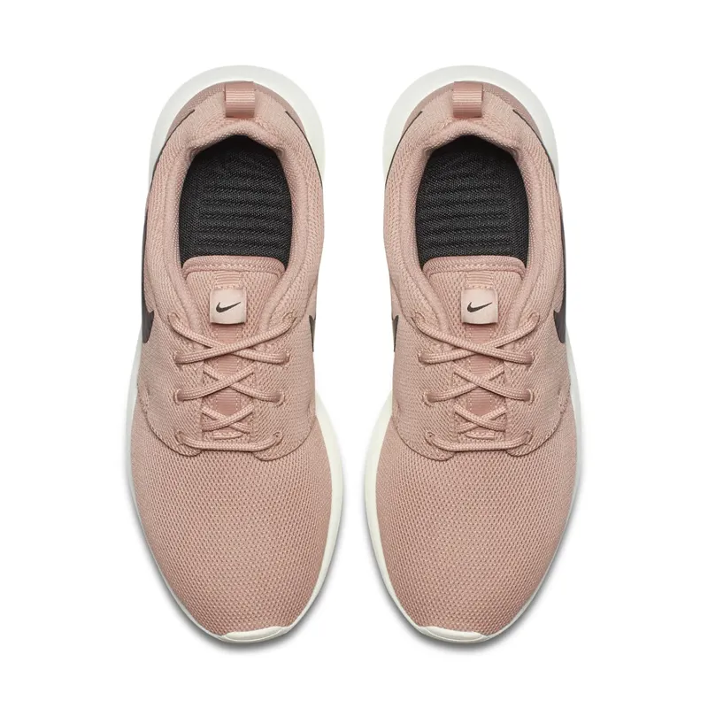 Nike ROSHE ONE “Particle Pink” (844994-601)