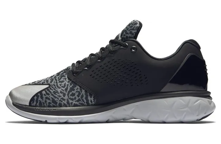 jordan-trainer-st 820253-010