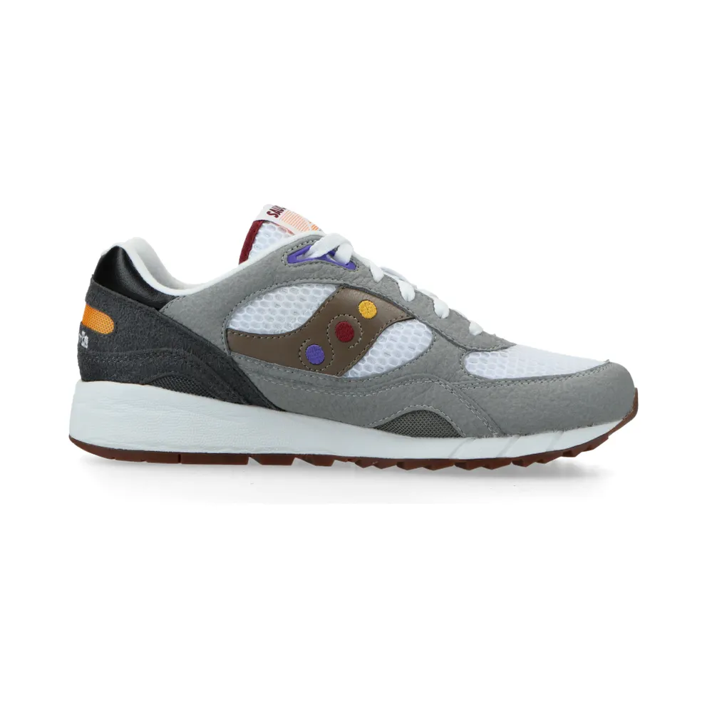 Saucony x SauconySneaks Shadow 6000 “Stage Dives – High Fives” (white / grey) – S70903-3
