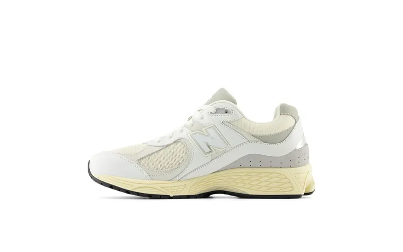 New Balance 2002R White Gold (M2002RIA)