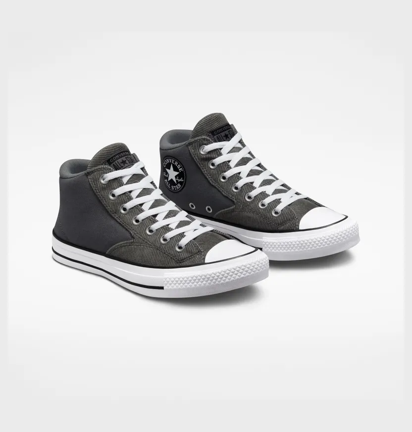 converse-chuck-taylor-all-star A02827C
