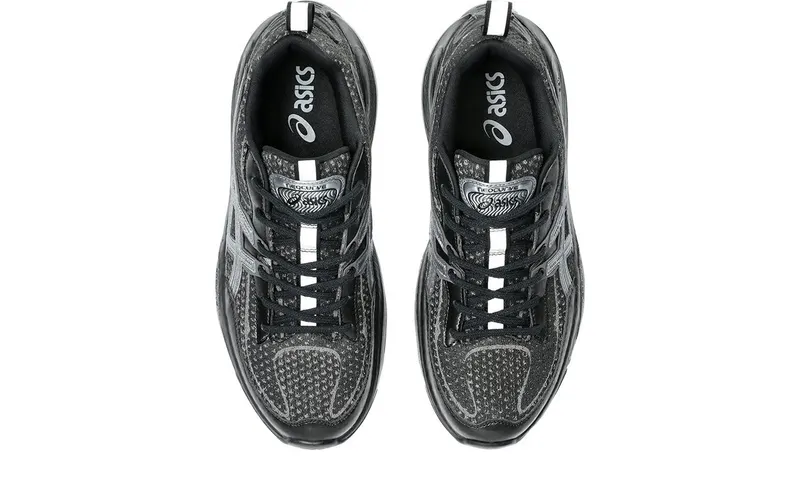 ASICS Neocurve Black Pure Silver (1203A648-001)