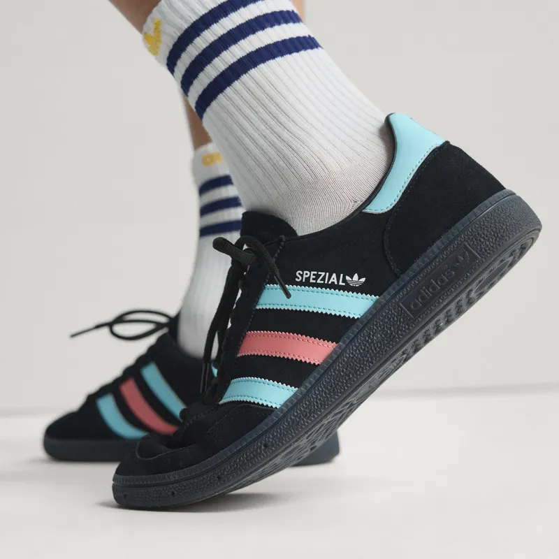 Adidas Handball Spezial “FIFA World Cup 2026” (HP3676)