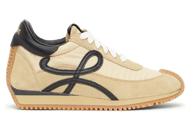 Loewe Beige Flow Runner Sneakers (L815282X39)