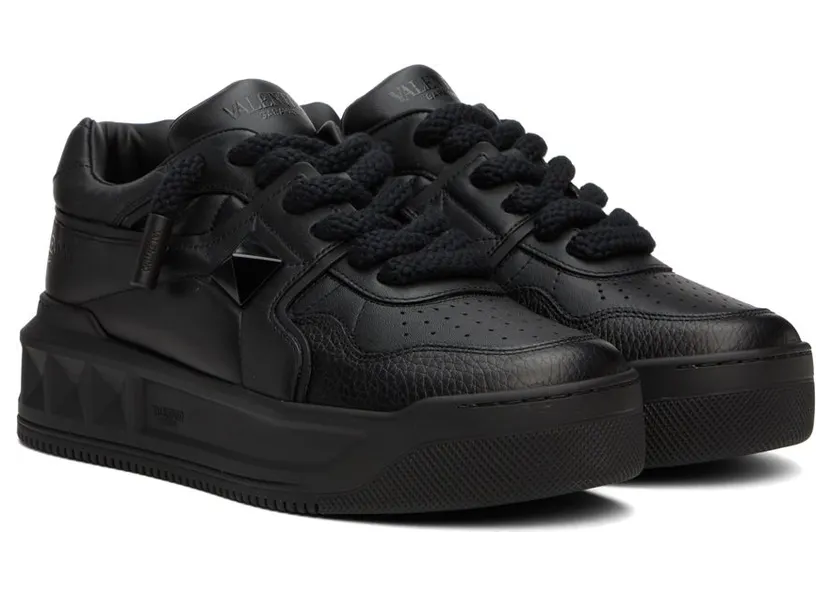 Valentino Garavani Black One Stud 0NO NERO (1Y0S0G37XTM) (4)