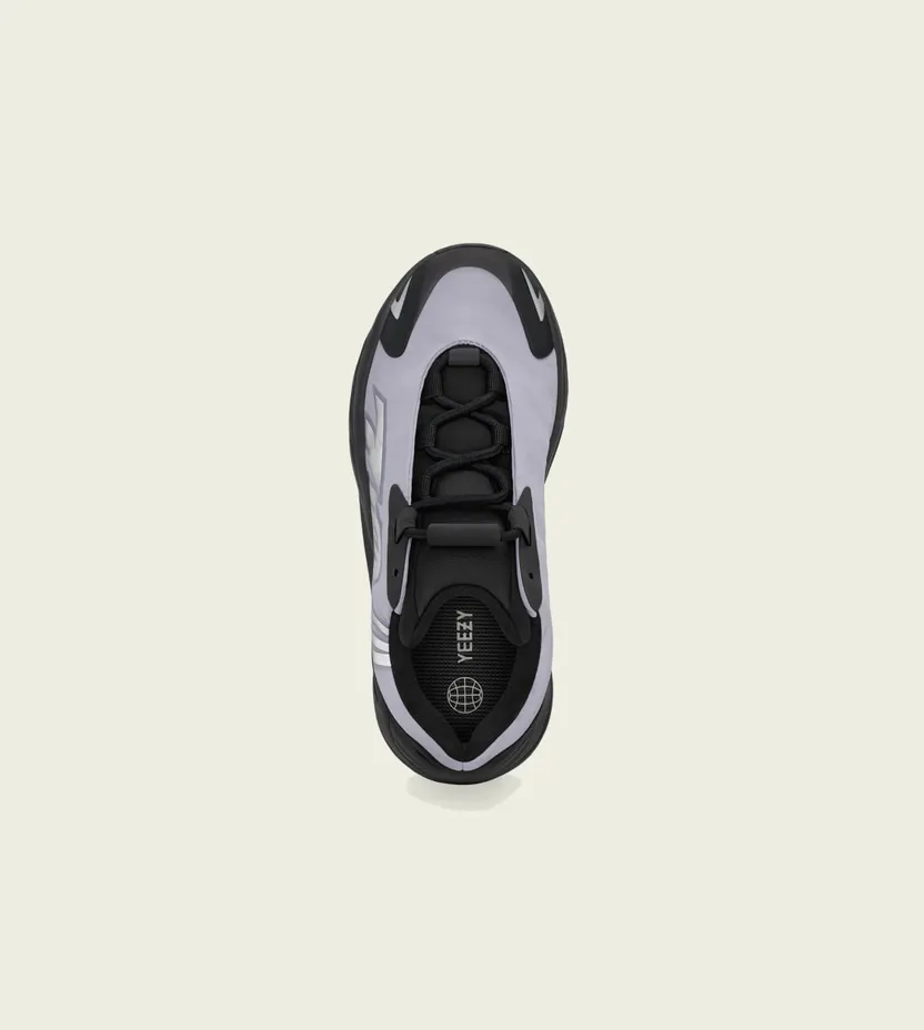 adidas-yeezy-boost-700 GY4805