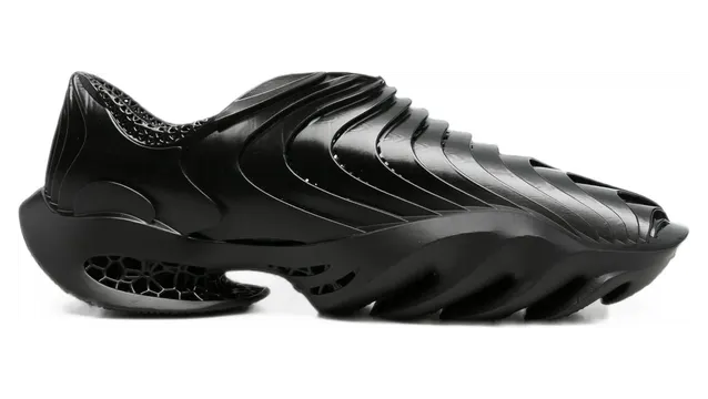 Aliveform Stratum Fang “Black” (STRATUM FANG OIL)