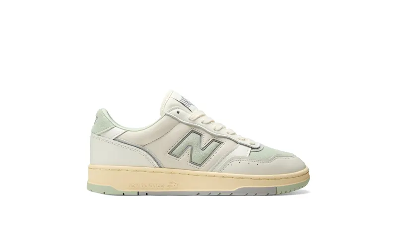 New Balance BB950 – “ANGORA / SILVER MOSS” (U9509MT)